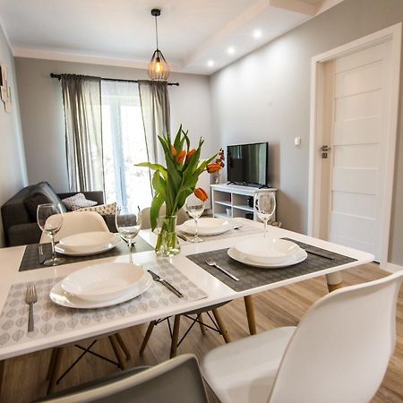 Świeradów-Zdrój Apartamenty Izerskie - Ul. Cicha 13H-I المظهر الخارجي الصورة