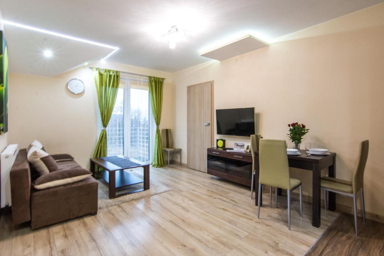 Świeradów-Zdrój Apartamenty Izerskie - Ul. Cicha 13H-I المظهر الخارجي الصورة