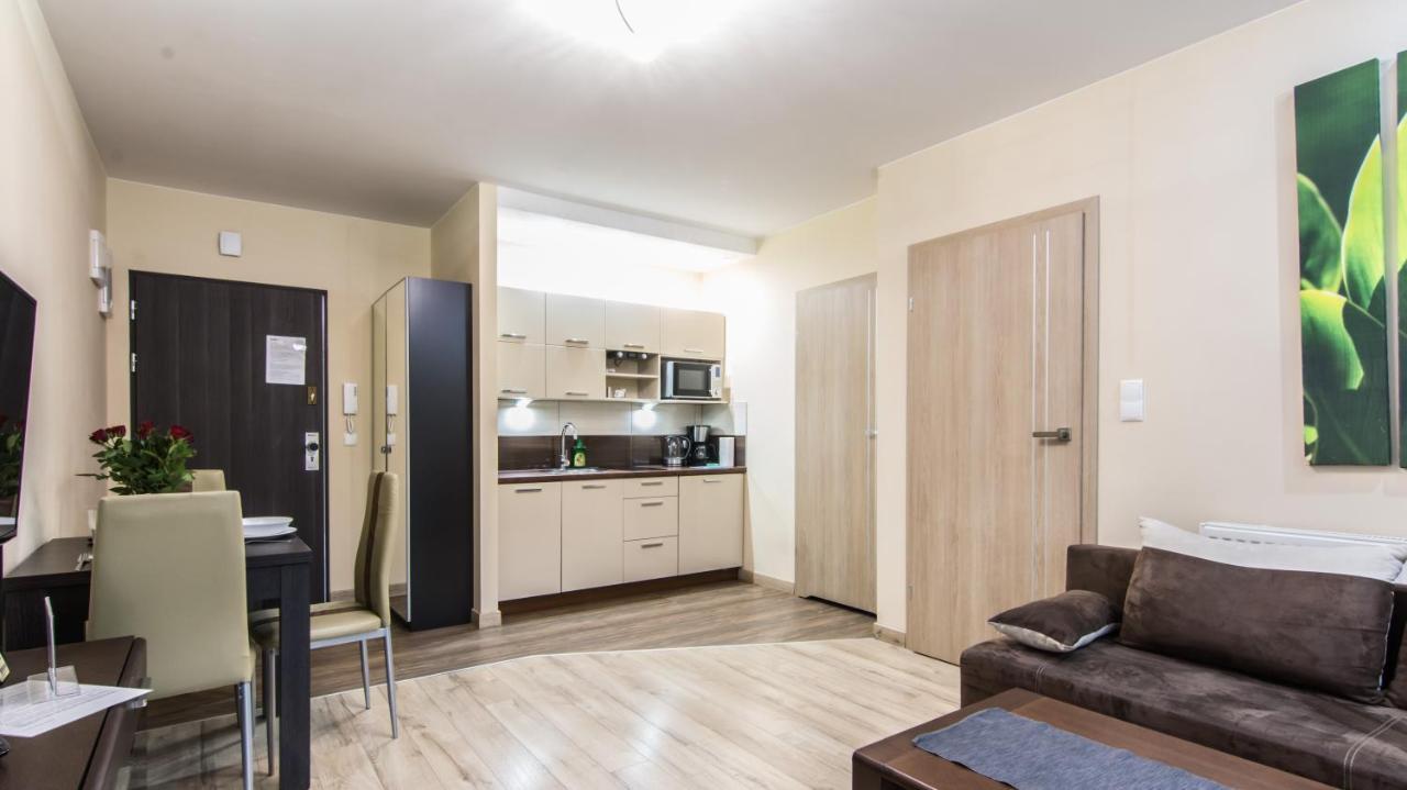 Świeradów-Zdrój Apartamenty Izerskie - Ul. Cicha 13H-I المظهر الخارجي الصورة