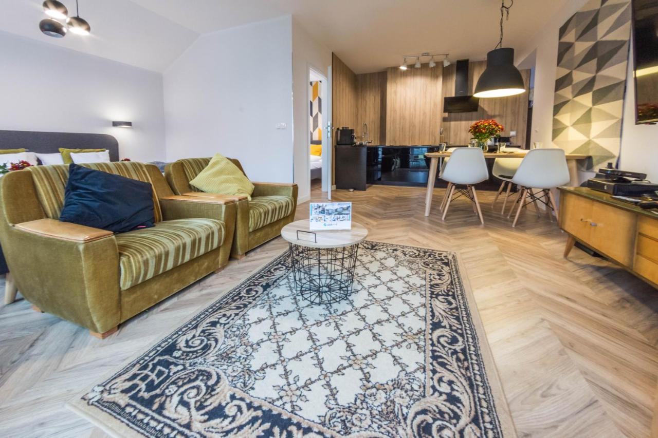 Świeradów-Zdrój Apartamenty Izerskie - Ul. Cicha 13H-I المظهر الخارجي الصورة