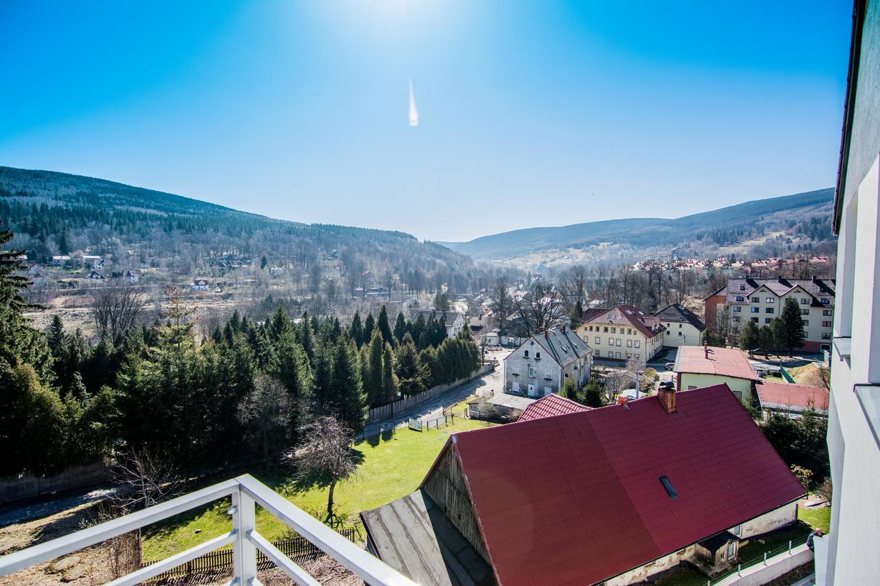 Świeradów-Zdrój Apartamenty Izerskie - Ul. Cicha 13H-I المظهر الخارجي الصورة