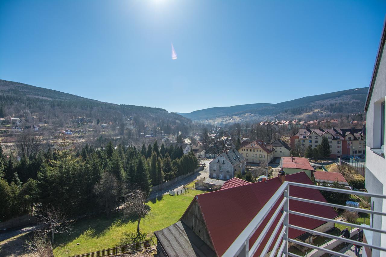 Świeradów-Zdrój Apartamenty Izerskie - Ul. Cicha 13H-I المظهر الخارجي الصورة